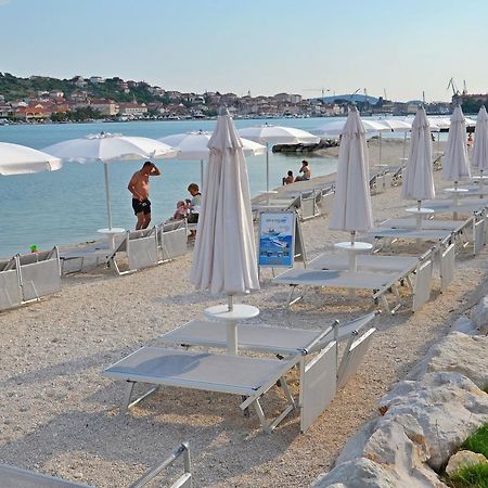 Apartments Branka Трогир Екстериор снимка