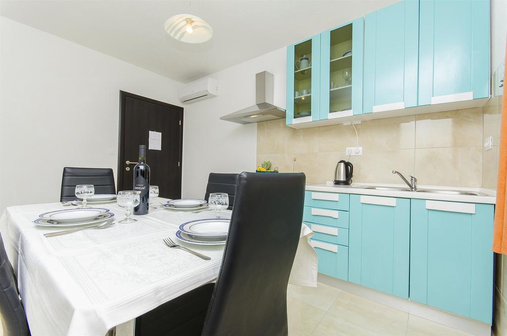 Apartments Branka Трогир Екстериор снимка
