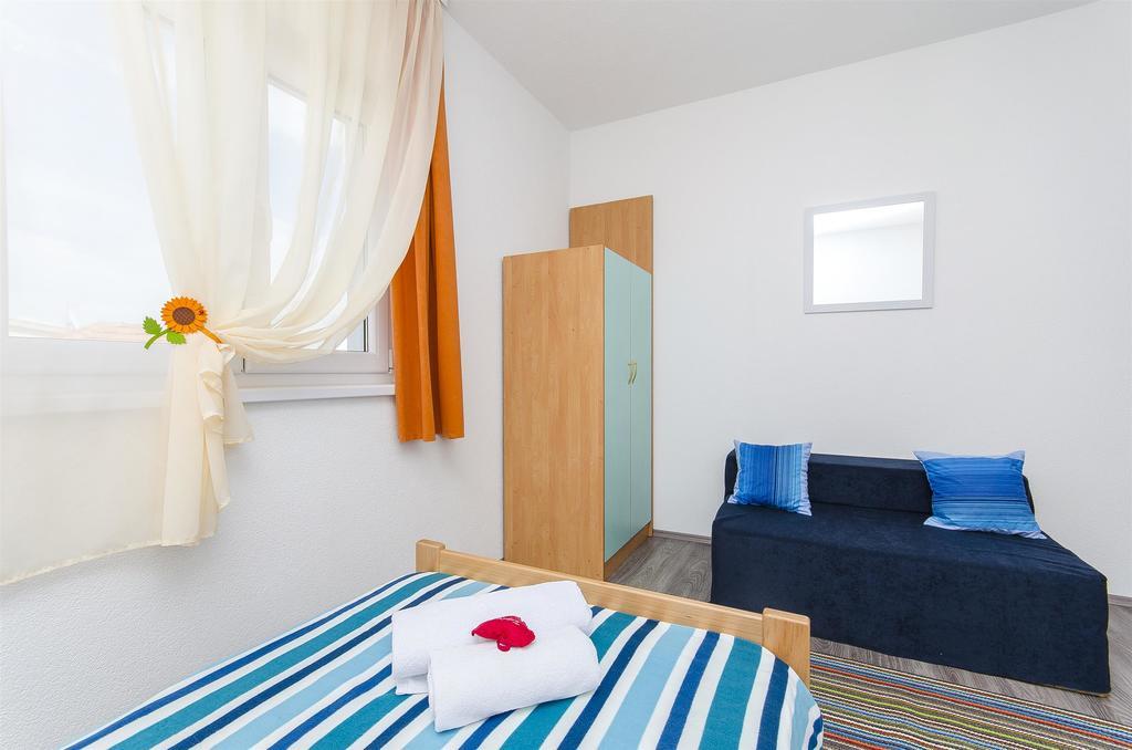 Apartments Branka Трогир Екстериор снимка