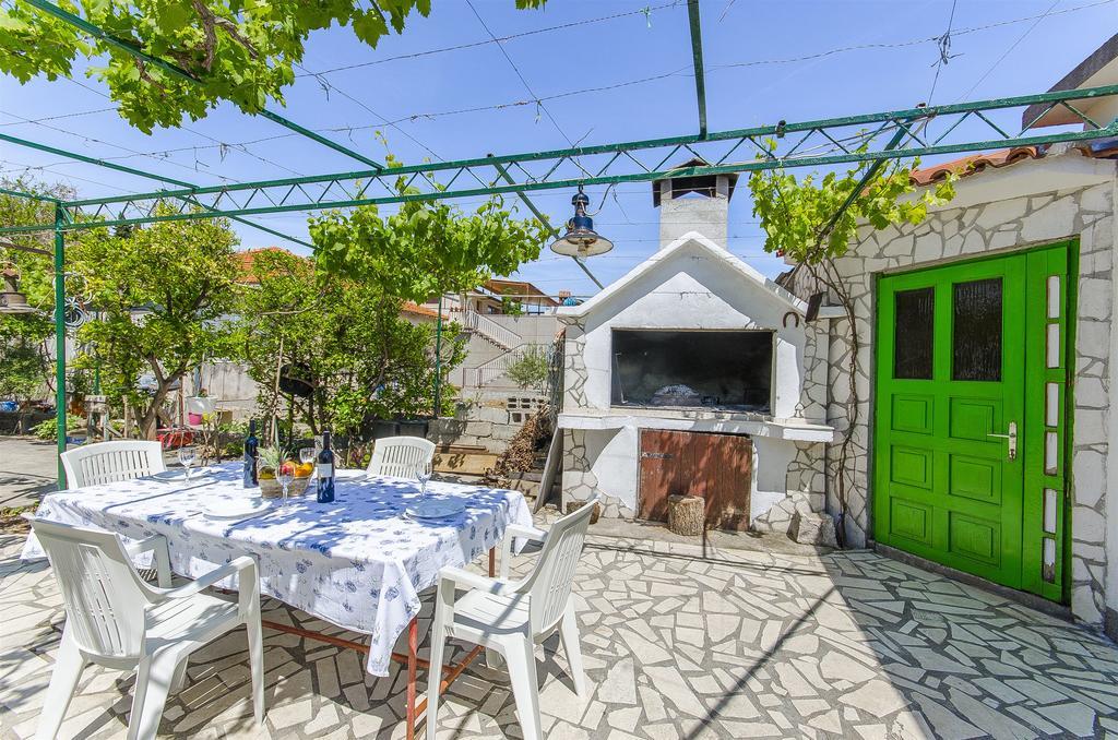 Apartments Branka Трогир Екстериор снимка