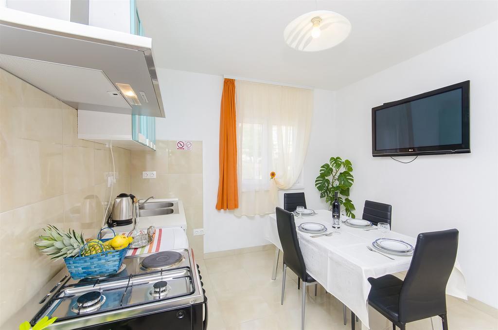 Apartments Branka Трогир Екстериор снимка