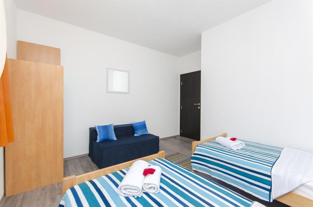 Apartments Branka Трогир Екстериор снимка