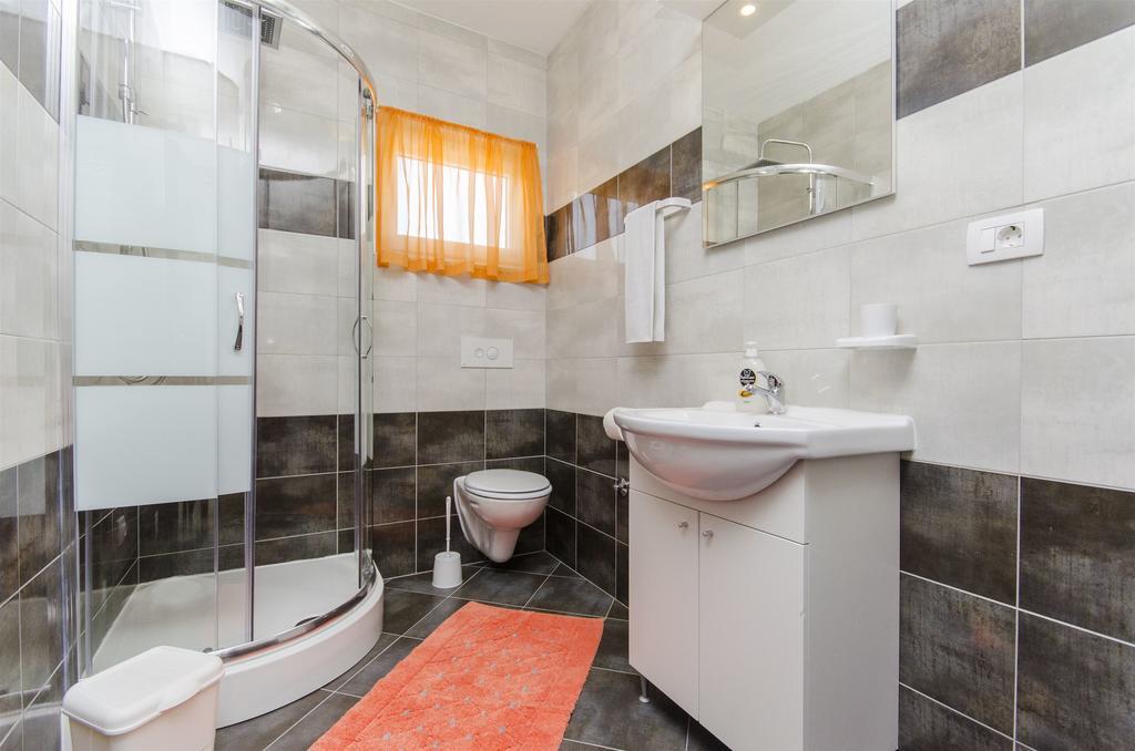 Apartments Branka Трогир Екстериор снимка