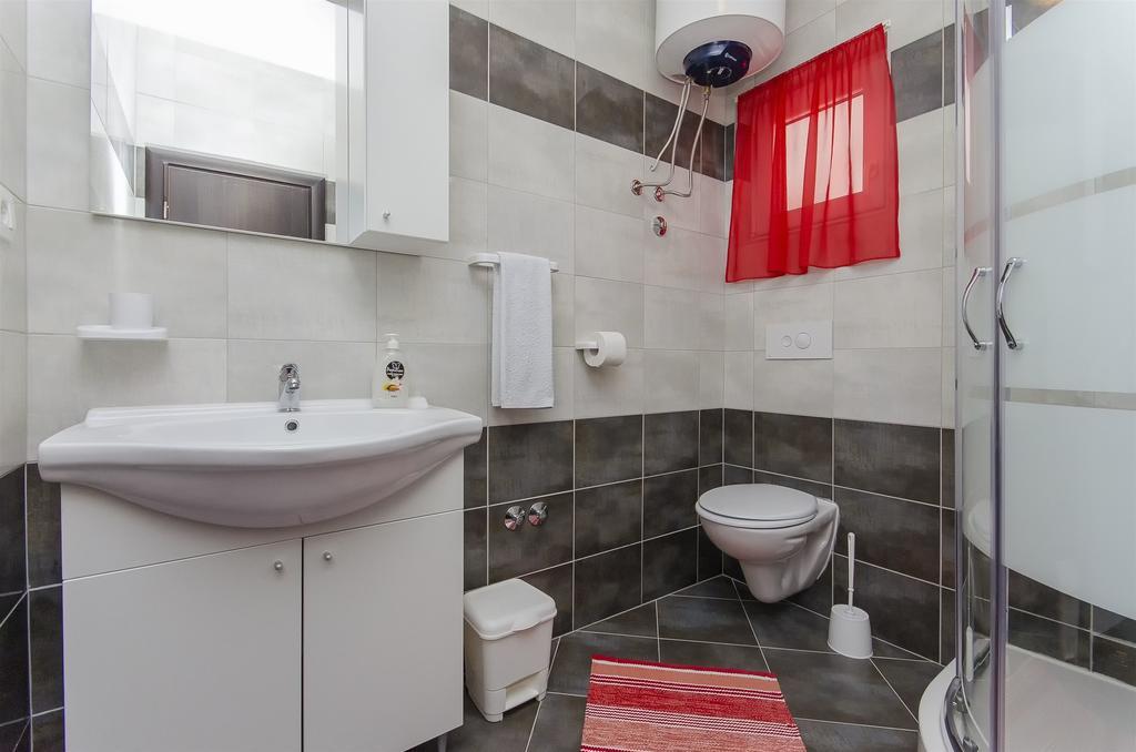 Apartments Branka Трогир Екстериор снимка